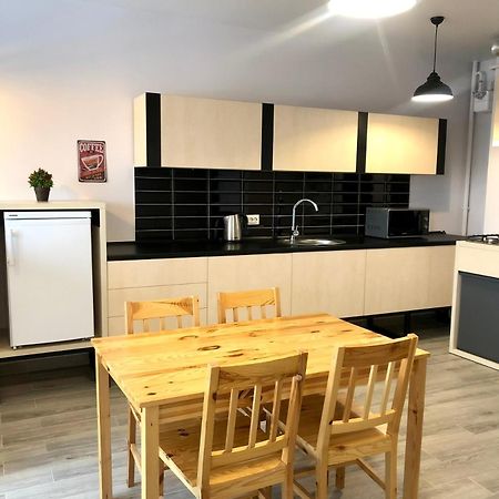 Osapart Cozy Apartment In A Complex Semycvit Lwów Zewnętrze zdjęcie
