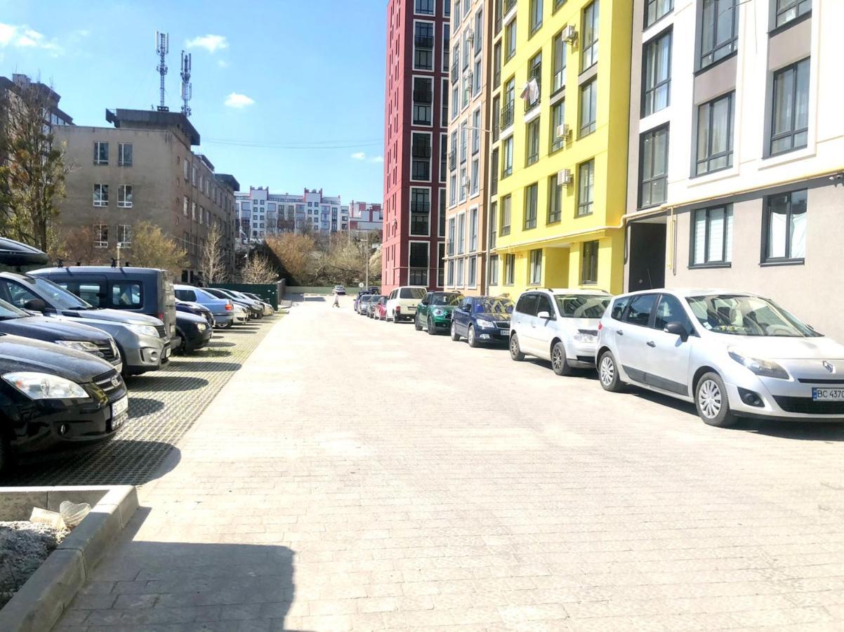 Osapart Cozy Apartment In A Complex Semycvit Lwów Zewnętrze zdjęcie