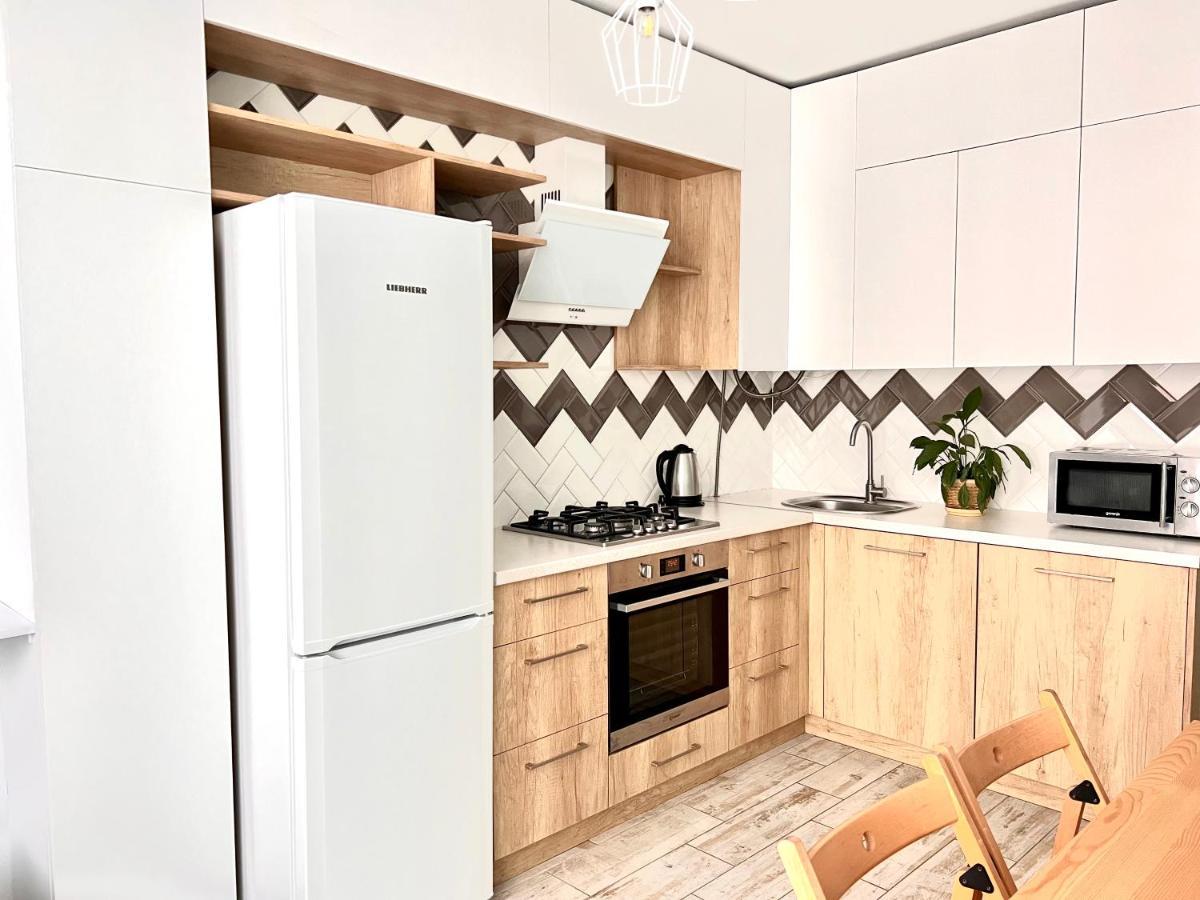Osapart Cozy Apartment In A Complex Semycvit Lwów Zewnętrze zdjęcie