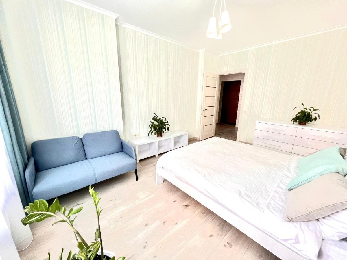 Osapart Cozy Apartment In A Complex Semycvit Lwów Zewnętrze zdjęcie
