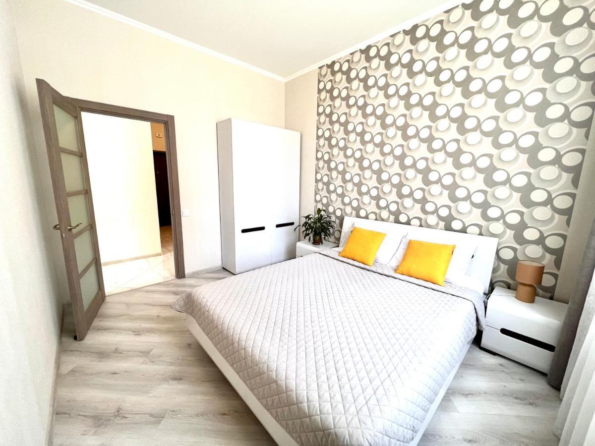 Osapart Cozy Apartment In A Complex Semycvit Lwów Zewnętrze zdjęcie
