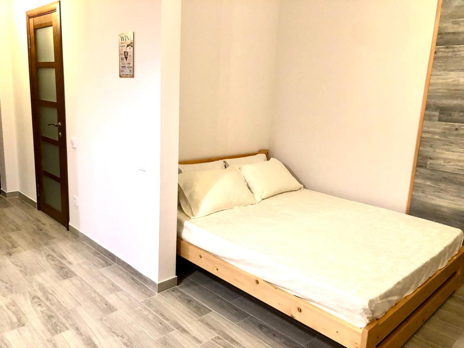 Osapart Cozy Apartment In A Complex Semycvit Lwów Zewnętrze zdjęcie